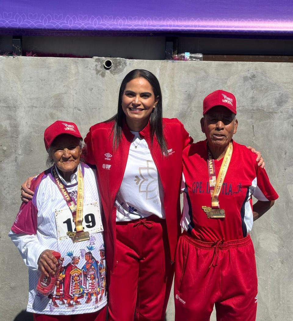 Abuelitos de Chiautempan brillan en Olimpiadas Nacionales DIF